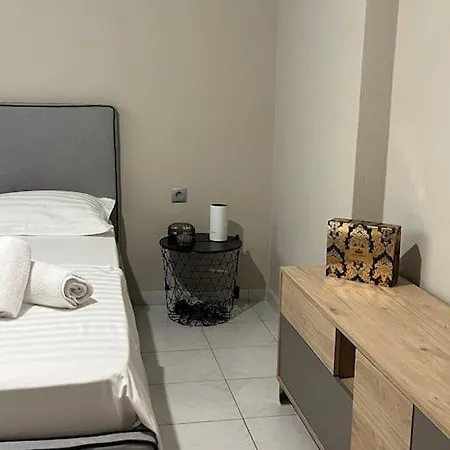 Elaia Apartman *