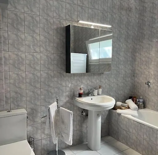 Elaia Appartement *